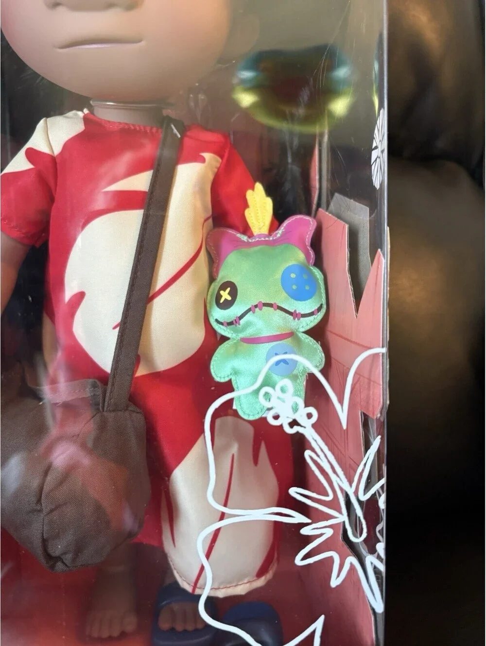 Disneys Animators Collection Lilo Doll With Scrump Box Damage. New